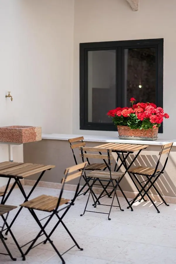 ** Casa de hóspedes Santa Marta Rooms&Studios Verona Itália