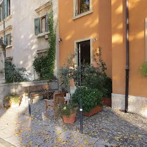 Casa Panvinio ** Verona
